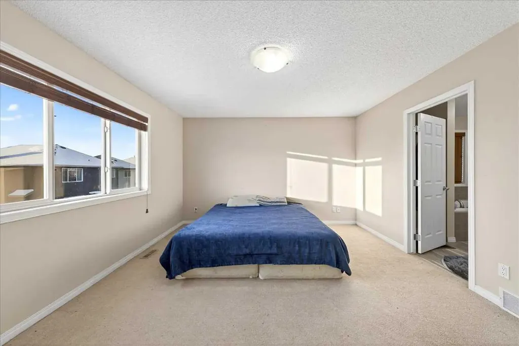 34 Saddlecrest Crescent NE Calgary AB t3j0c6