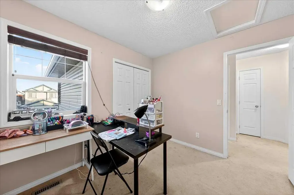 34 Saddlecrest Crescent NE Calgary AB t3j0c6