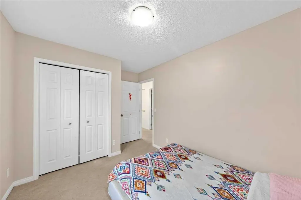34 Saddlecrest Crescent NE Calgary AB t3j0c6
