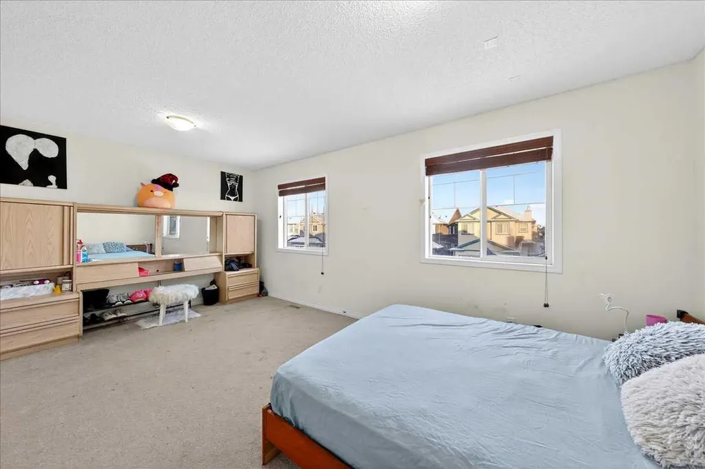 34 Saddlecrest Crescent NE Calgary AB t3j0c6