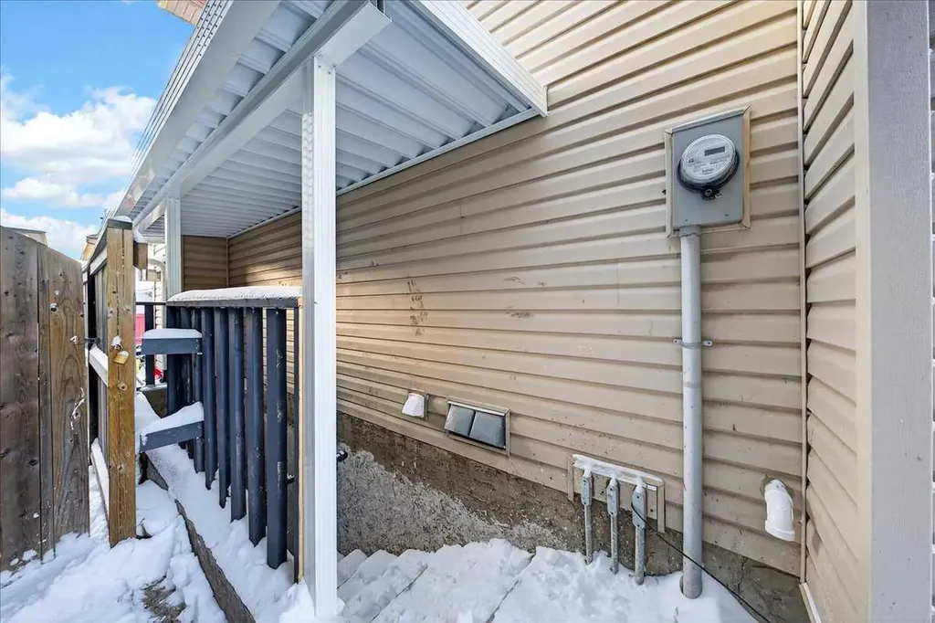34 Saddlecrest Crescent NE Calgary AB t3j0c6