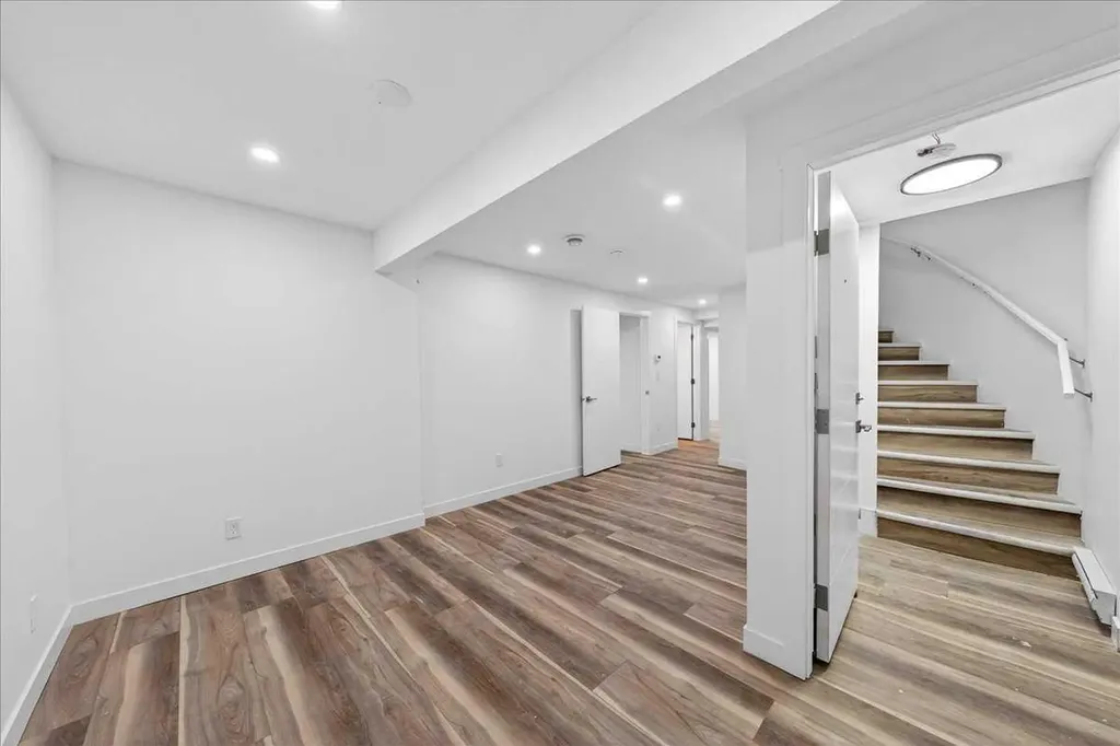 34 Saddlecrest Crescent NE Calgary AB t3j0c6
