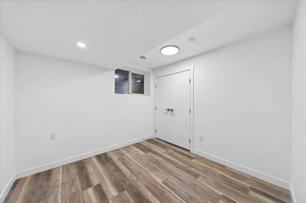 34 Saddlecrest Crescent NE Calgary AB t3j0c6