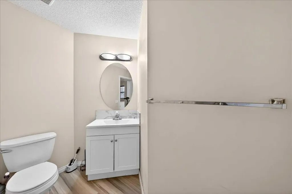 34 Saddlecrest Crescent NE Calgary AB t3j0c6