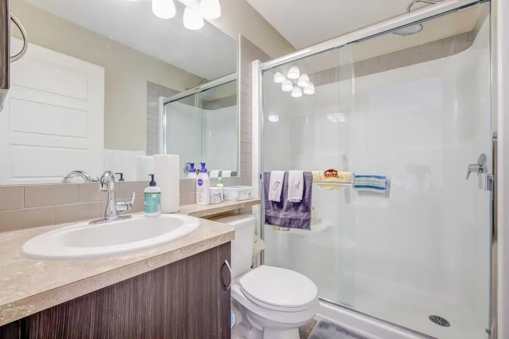 29 Redstone Common NE Calgary AB T3N 0K3