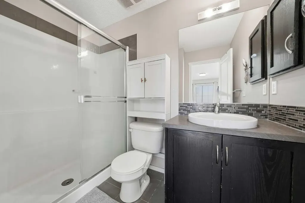 176 Evansview Gardens NW Calgary AB T3P 0L2