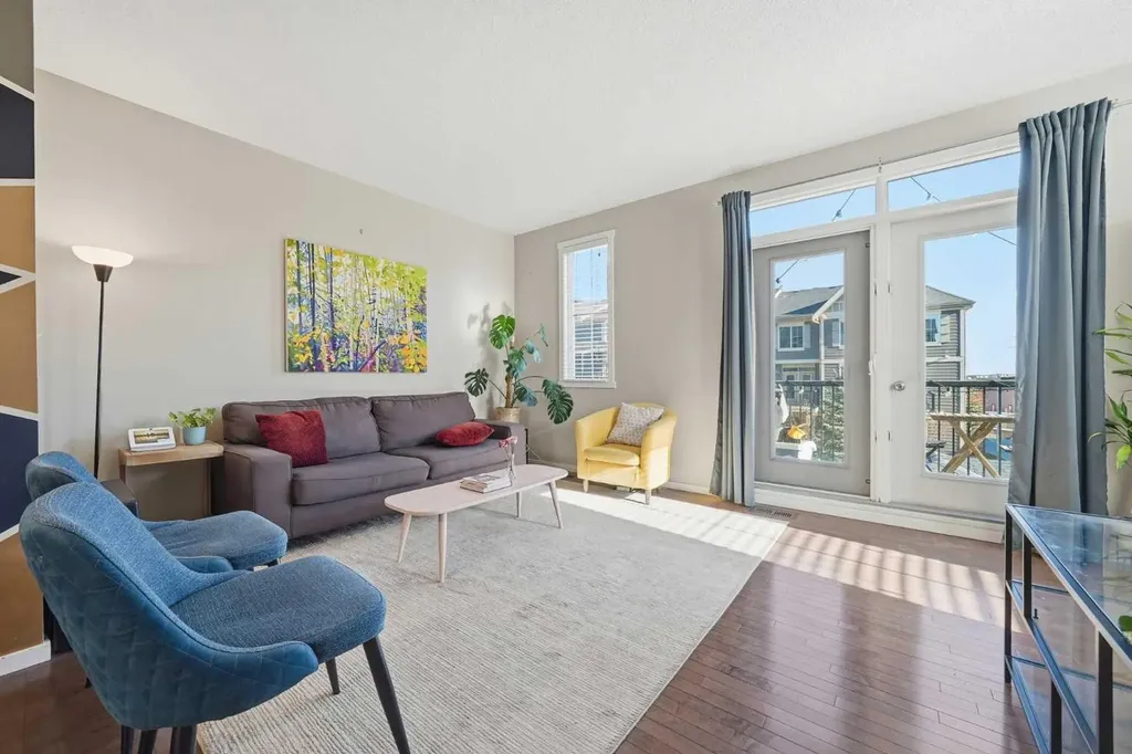 176 Evansview Gardens NW Calgary AB T3P 0L2