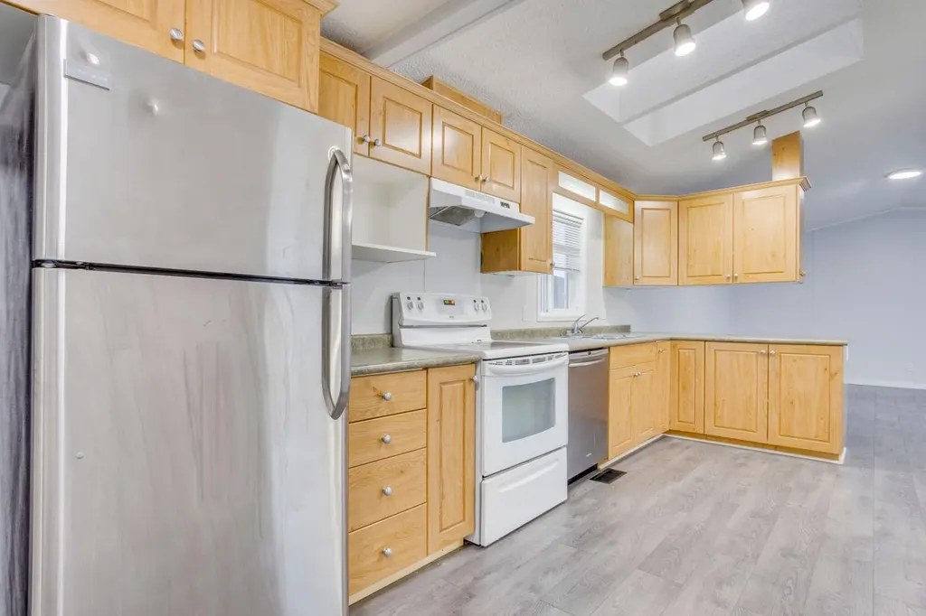 164 Grandview Crescent Fort Mcmurray AB T9H 4X8
