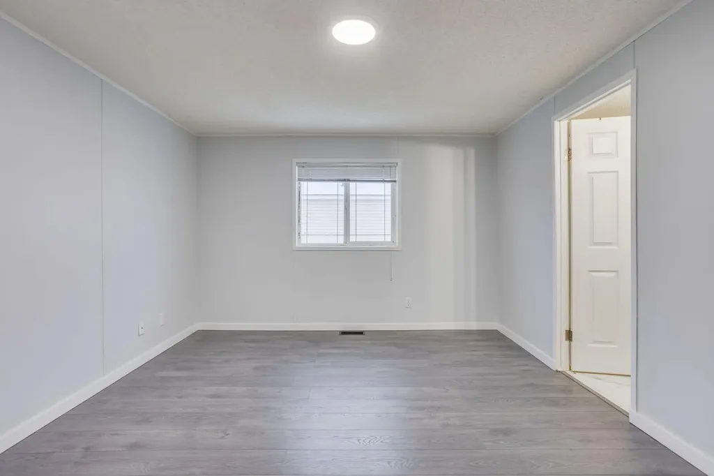 164 Grandview Crescent Fort Mcmurray AB T9H 4X8