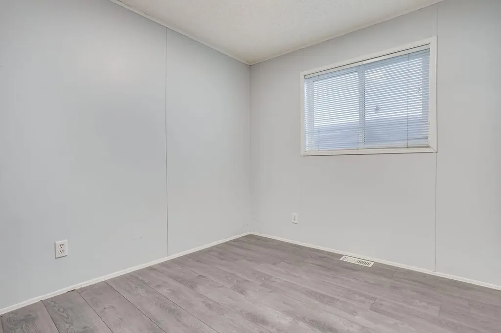 164 Grandview Crescent Fort Mcmurray AB T9H 4X8