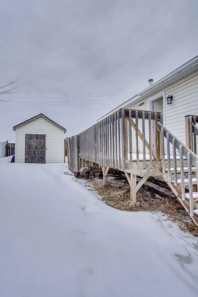 164 Grandview Crescent Fort Mcmurray AB T9H 4X8