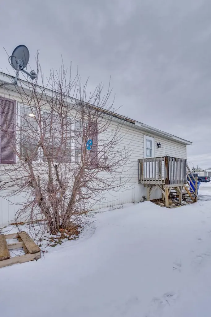 164 Grandview Crescent Fort Mcmurray AB T9H 4X8