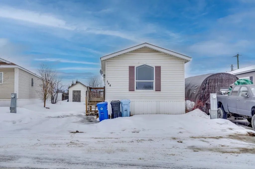 164 Grandview Crescent Fort Mcmurray AB T9H 4X8
