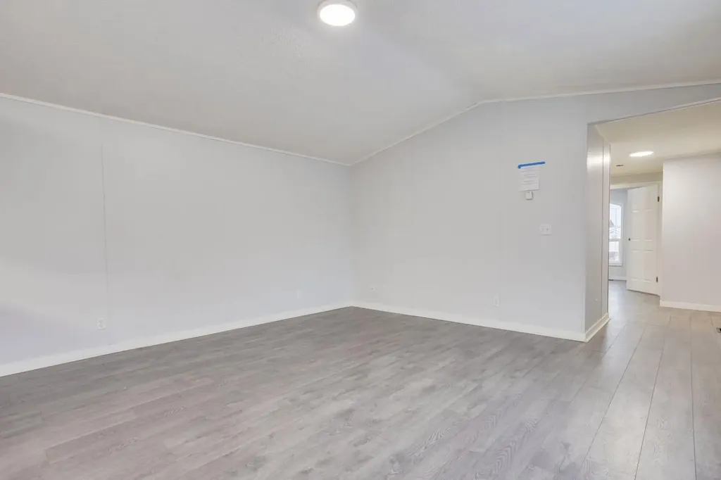 164 Grandview Crescent Fort Mcmurray AB T9H 4X8