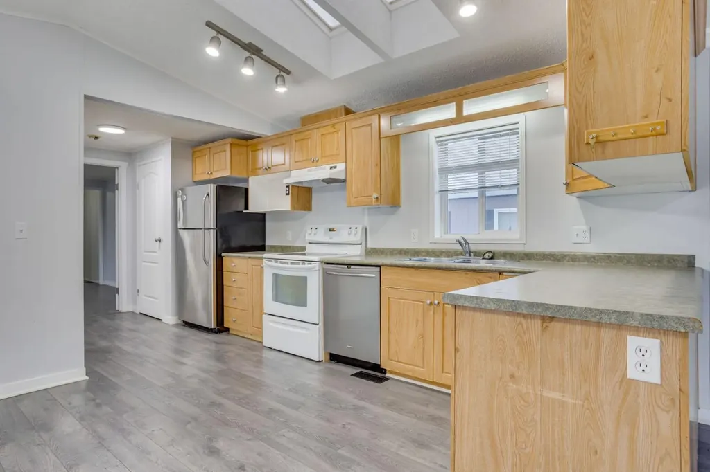164 Grandview Crescent Fort Mcmurray AB T9H 4X8