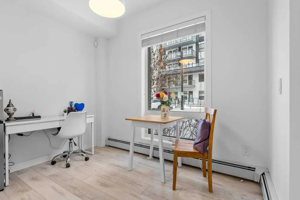 3125 39 Street NW Calgary AB T3B 6H5