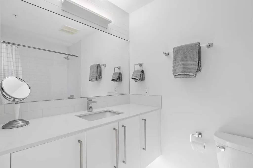 3125 39 Street NW Calgary AB T3B 6H5