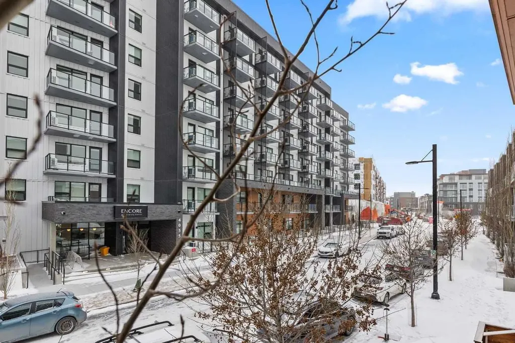 3125 39 Street NW Calgary AB T3B 6H5