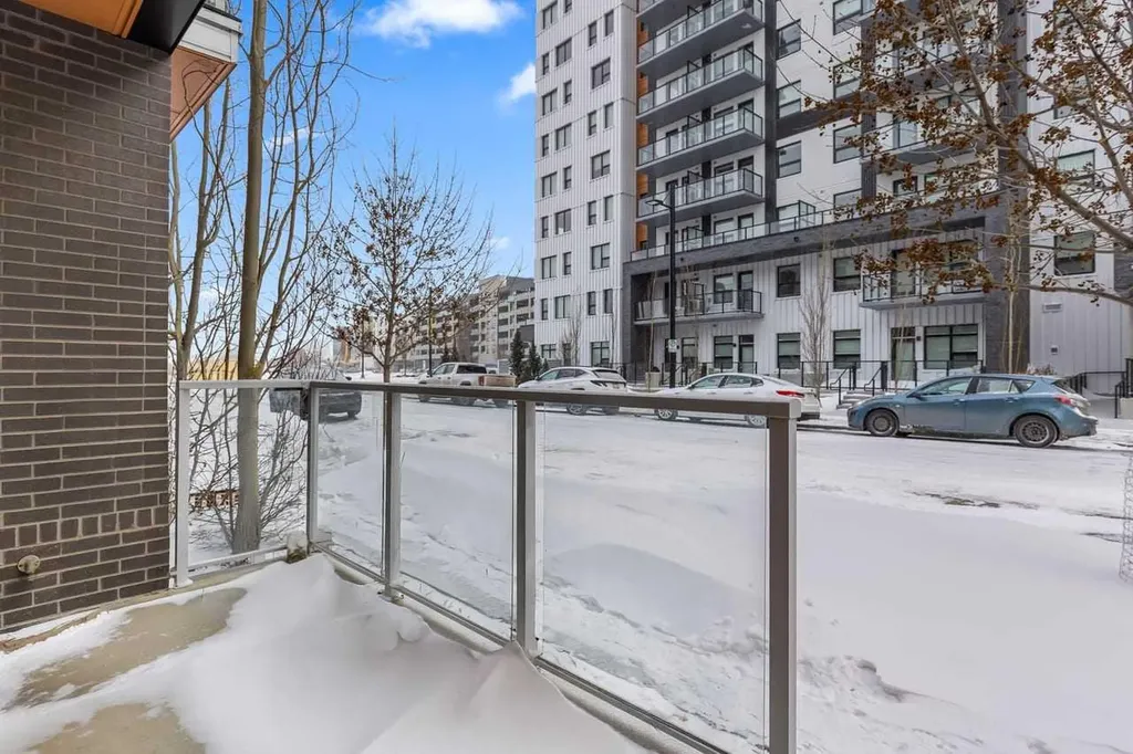3125 39 Street NW Calgary AB T3B 6H5