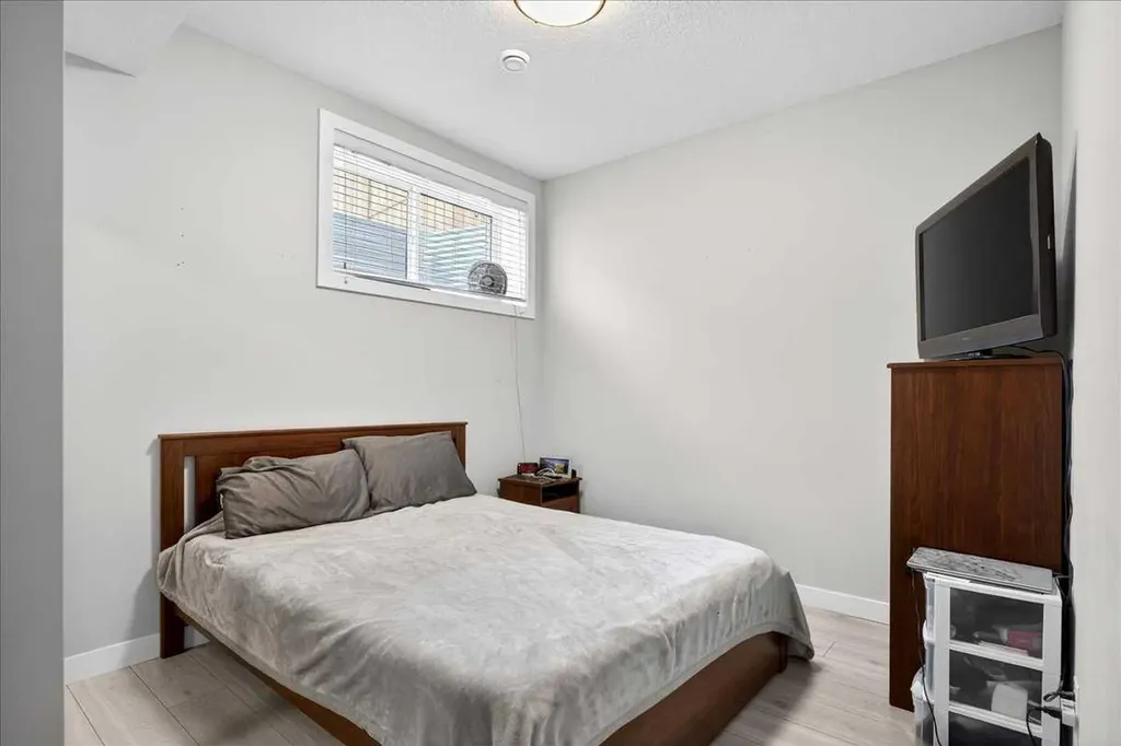 170 Creekside Drive SW Calgary AB T2X 4A8