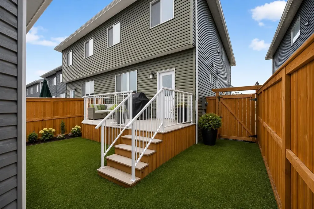 170 Creekside Drive SW Calgary AB T2X 4A8
