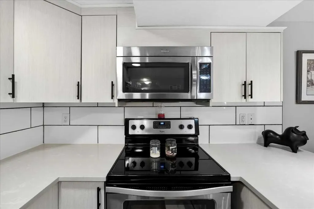 2815 17 Street SW Calgary AB T2T 6T5
