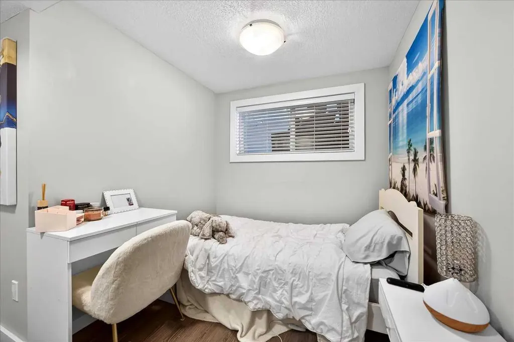 2815 17 Street SW Calgary AB T2T 6T5