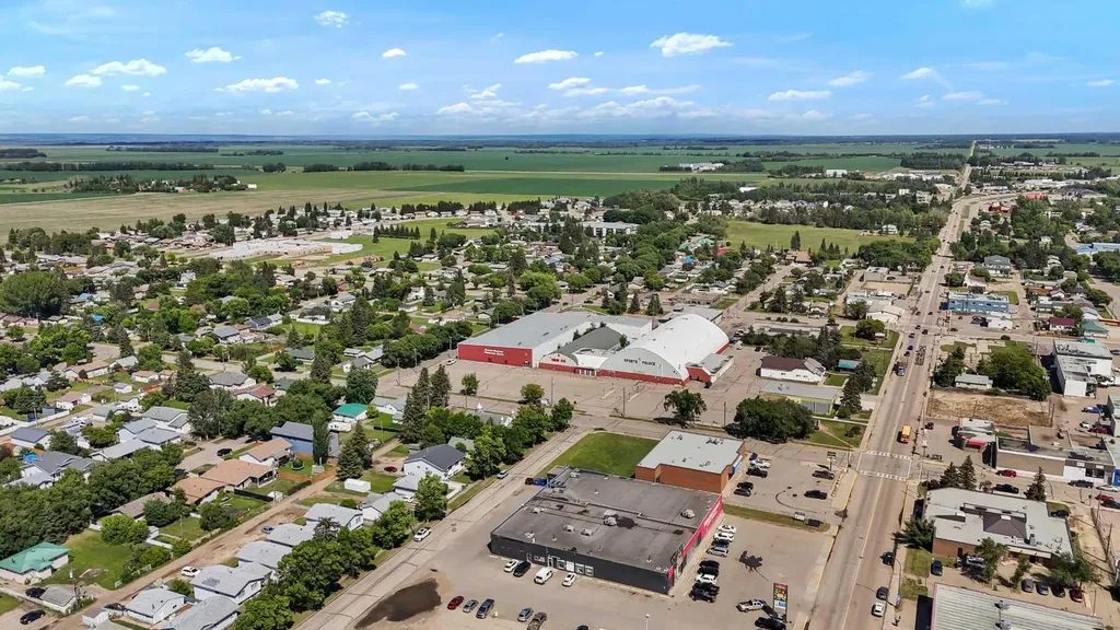 4908 54 Avenue High Prairie AB T0G 1E0