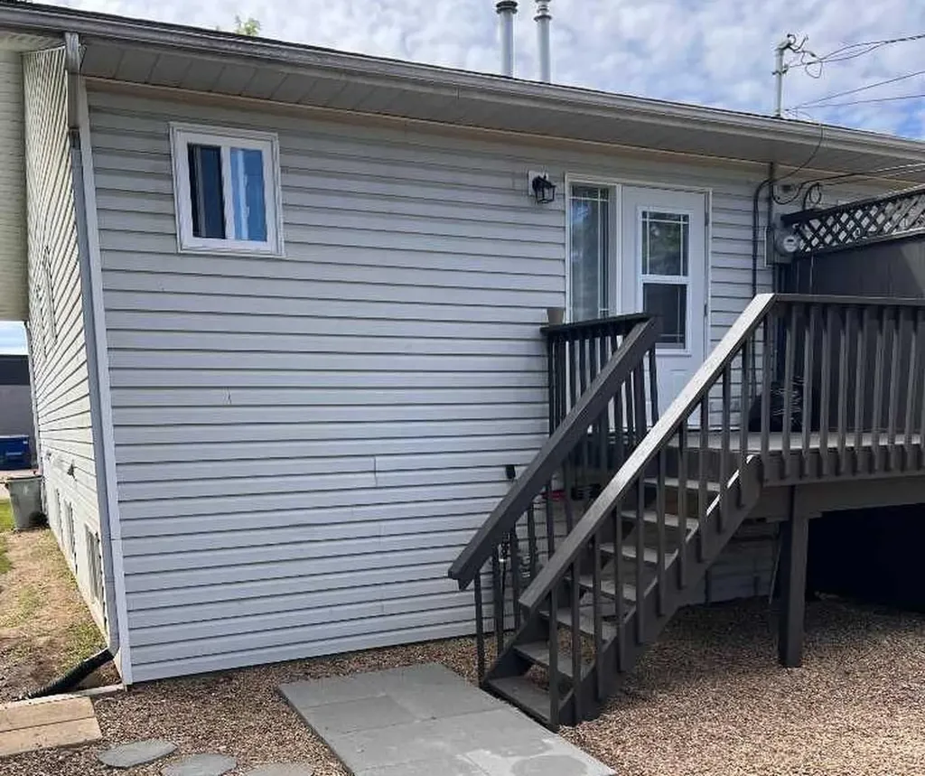 4908 54 Avenue High Prairie AB T0G 1E0