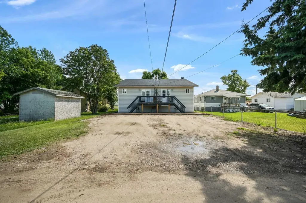 4908 54 Avenue High Prairie AB T0G 1E0