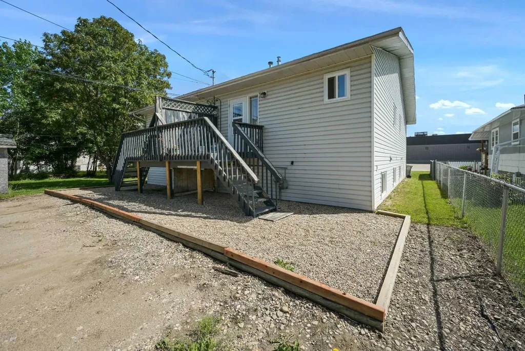 4908 54 Avenue High Prairie AB T0G 1E0