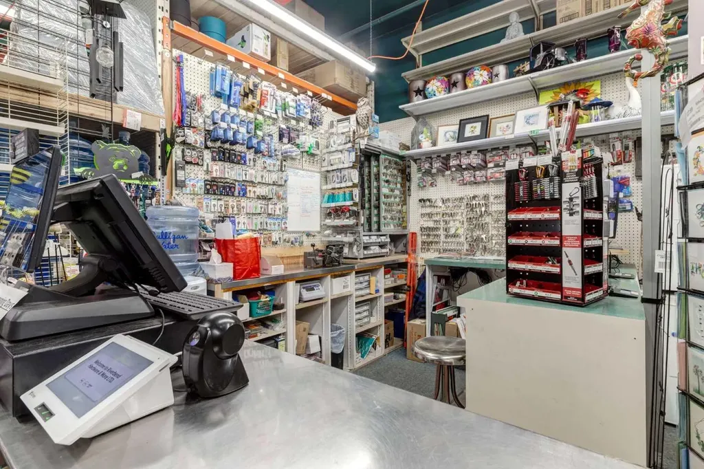 8338 18 Street SE Calgary AB T2C 4E4