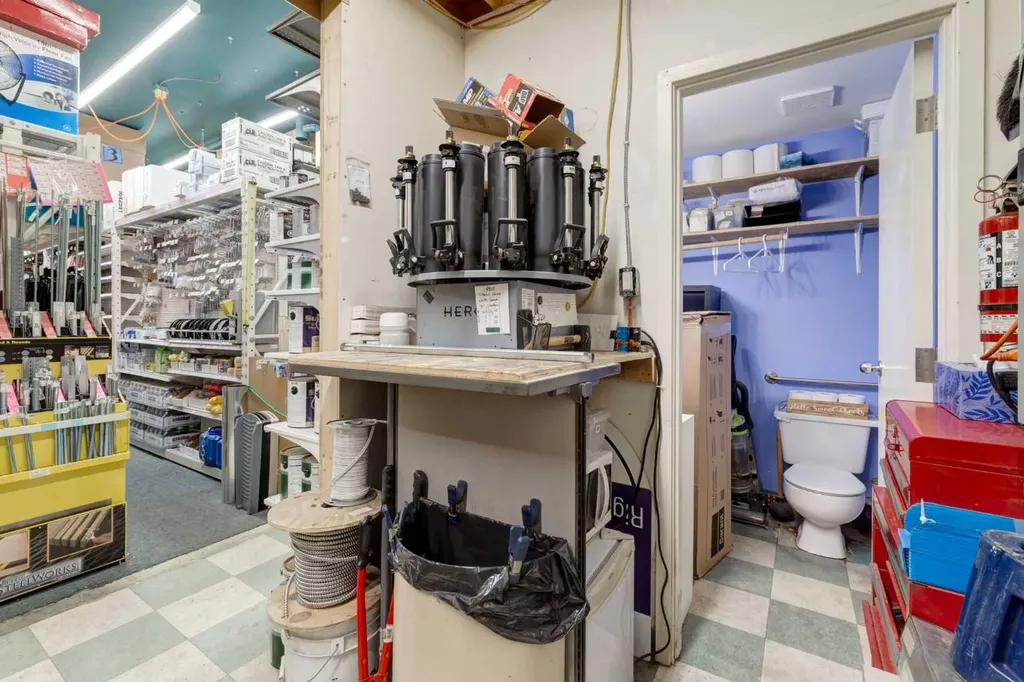 8338 18 Street SE Calgary AB T2C 4E4