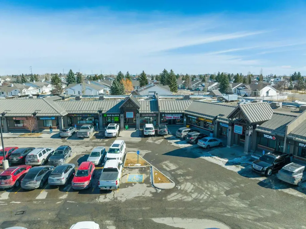 8338 18 Street SE Calgary AB T2C 4E4