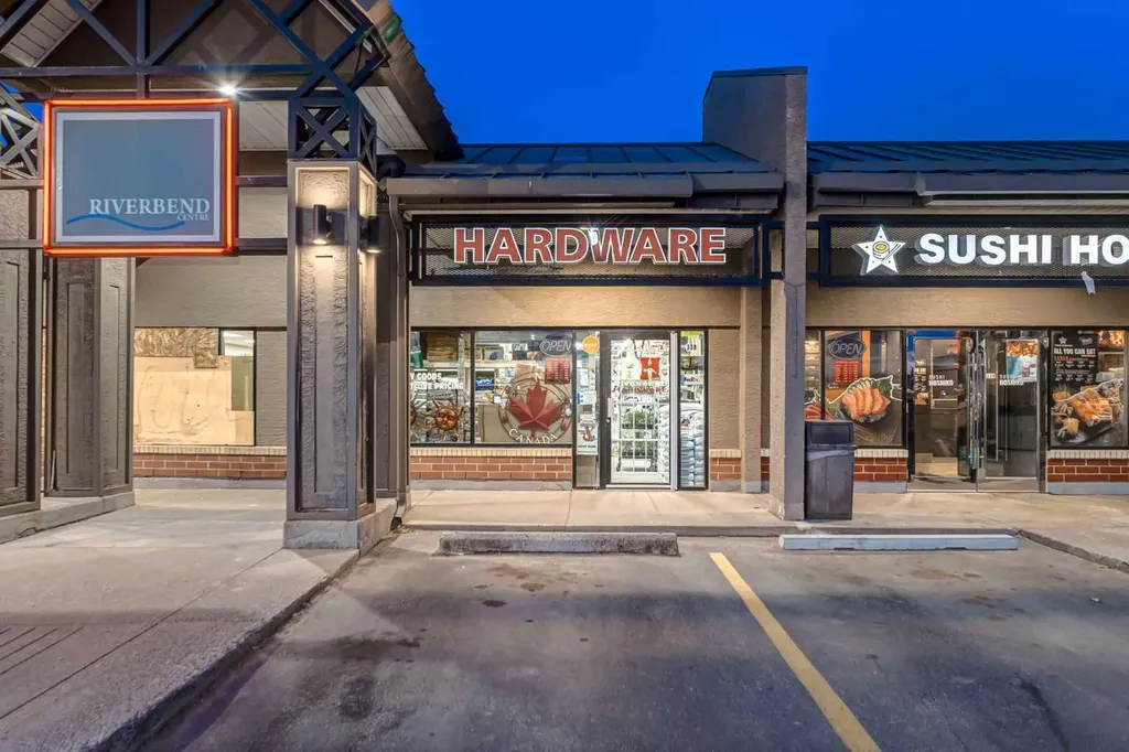 8338 18 Street SE Calgary AB T2C 4E4