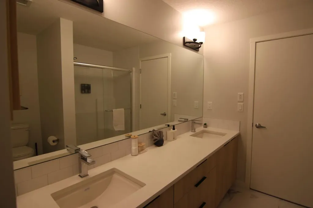 220 Seton Grove SE Calgary AB T3M 3T1