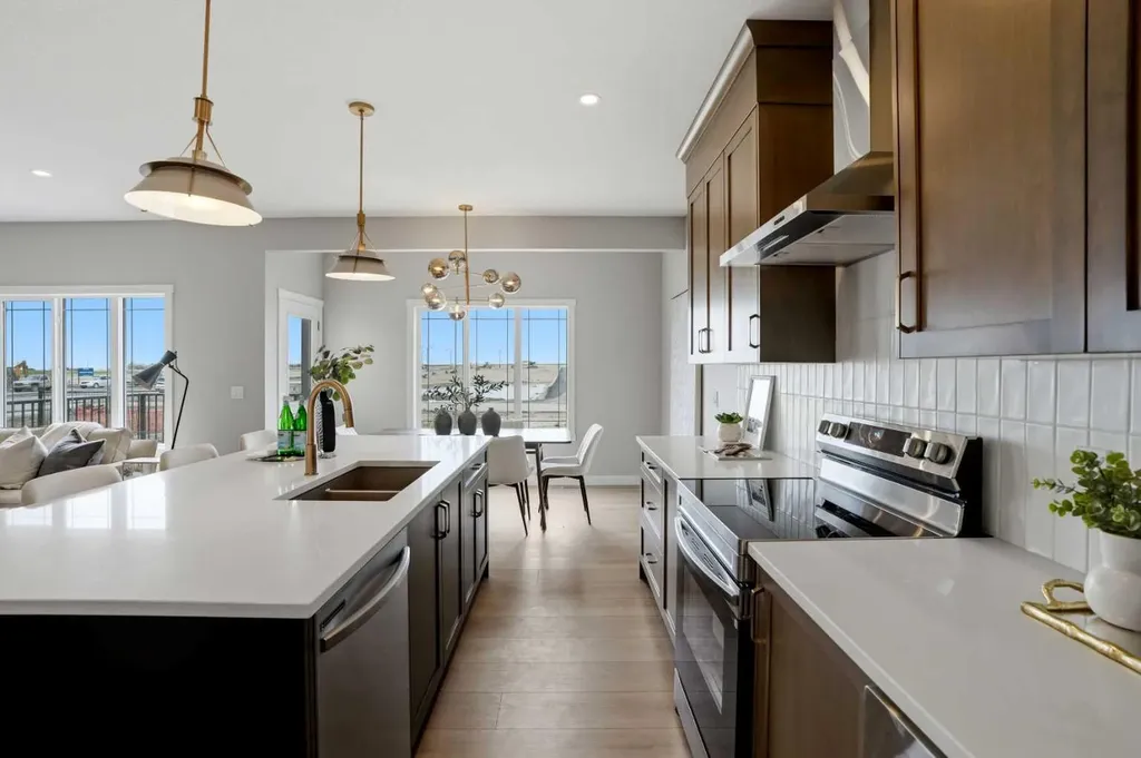 213 Clearview Court Chestermere AB T1X 3A7