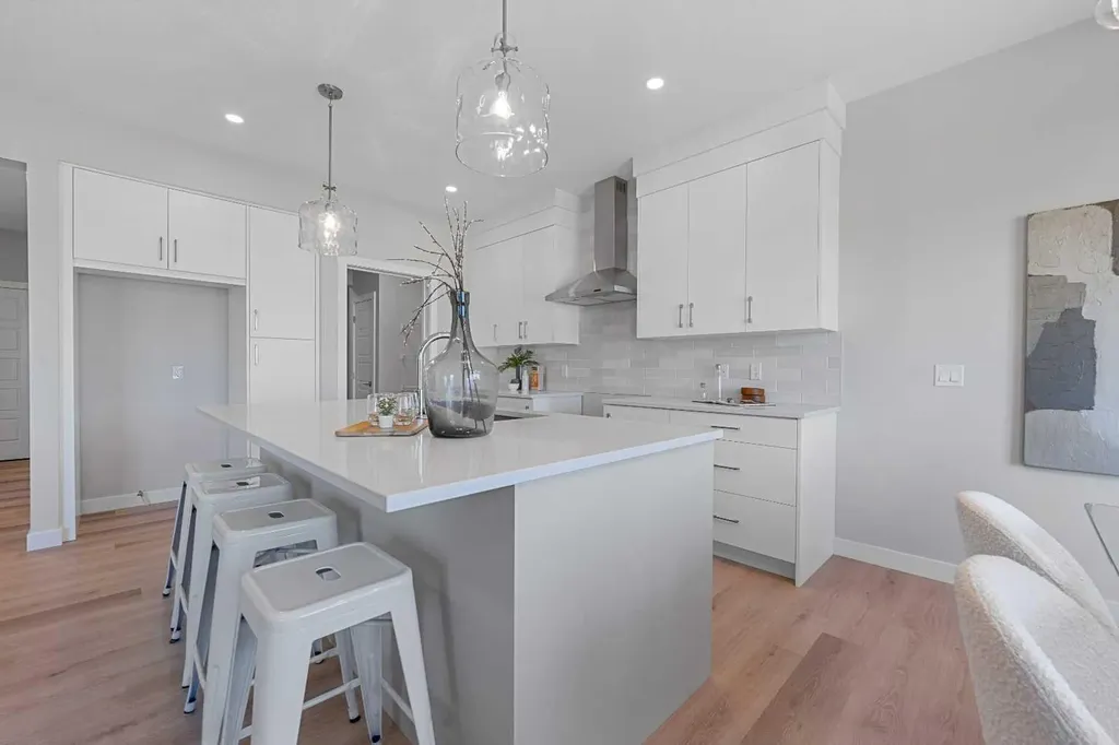 213 Clearview Court Chestermere AB T1X 3A7