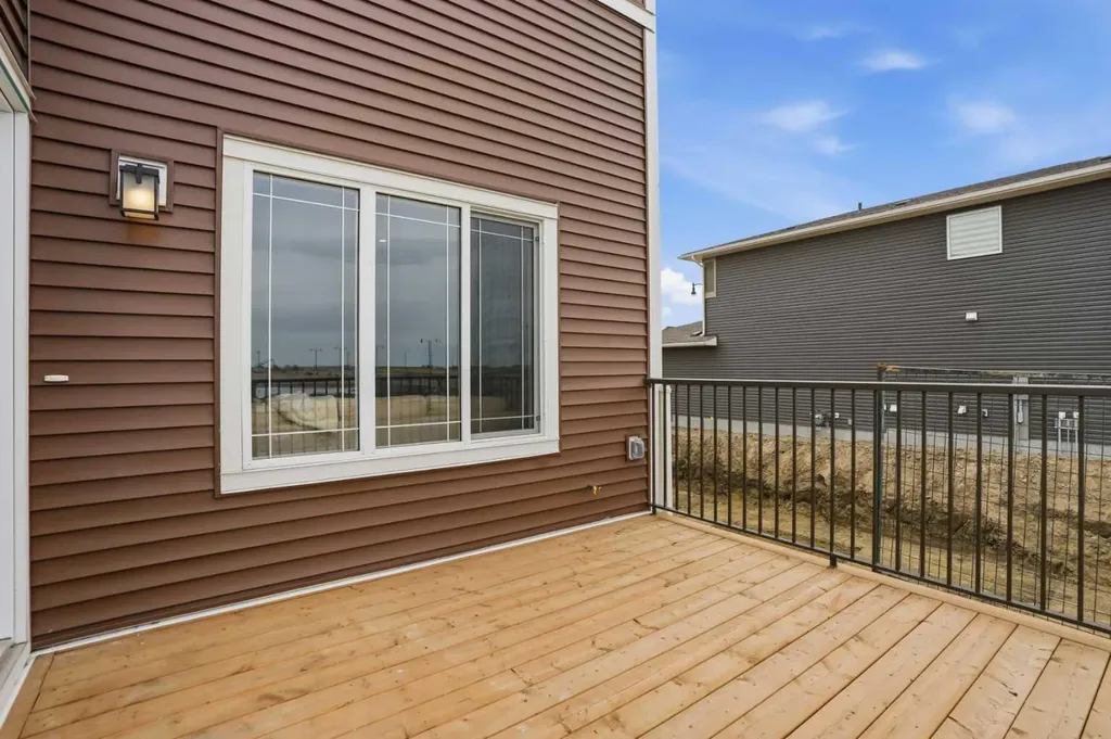213 Clearview Court Chestermere AB T1X 3A7