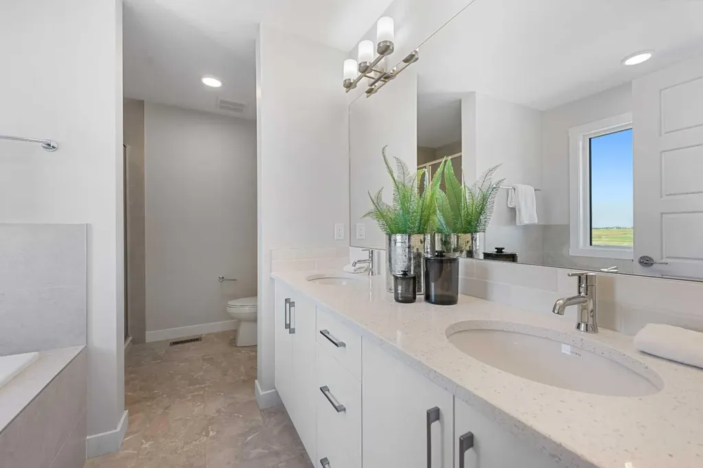 213 Clearview Court Chestermere AB T1X 3A7