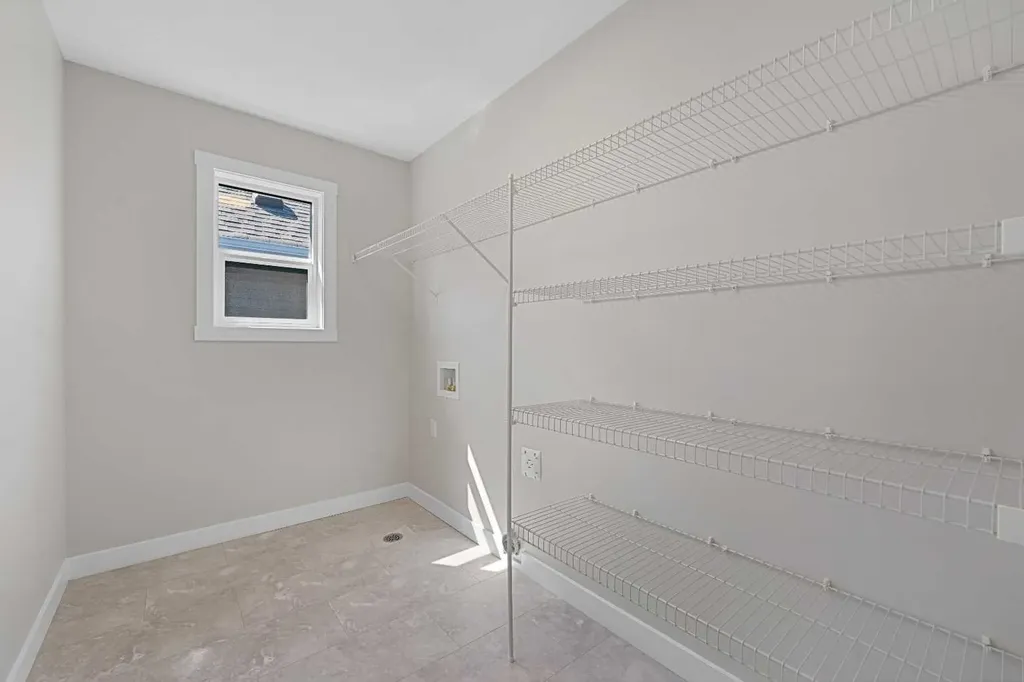 213 Clearview Court Chestermere AB T1X 3A7