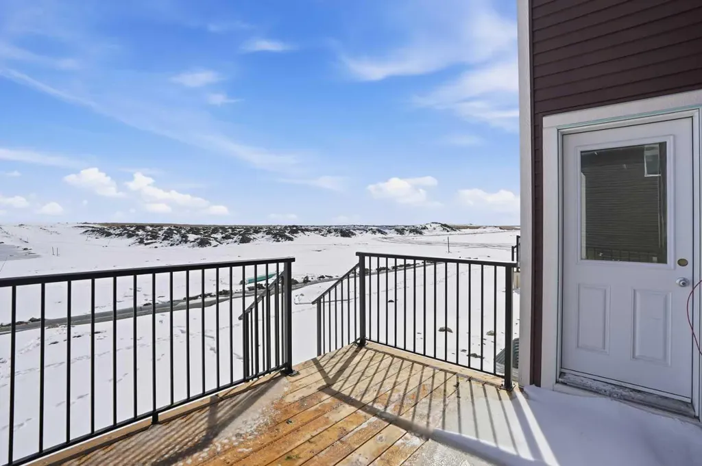 213 Clearview Court Chestermere AB T1X 3A7