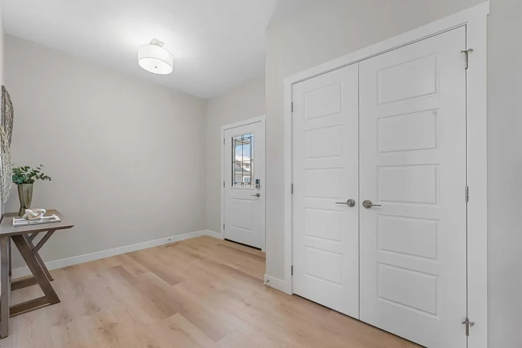 213 Clearview Court Chestermere AB T1X 3A7