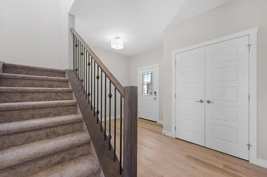 213 Clearview Court Chestermere AB T1X 3A7