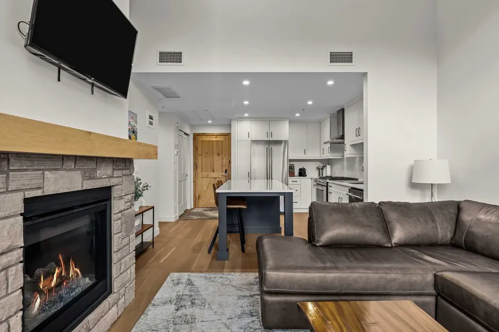 1315 Spring Creek Gate Canmore AB T1W 0N5
