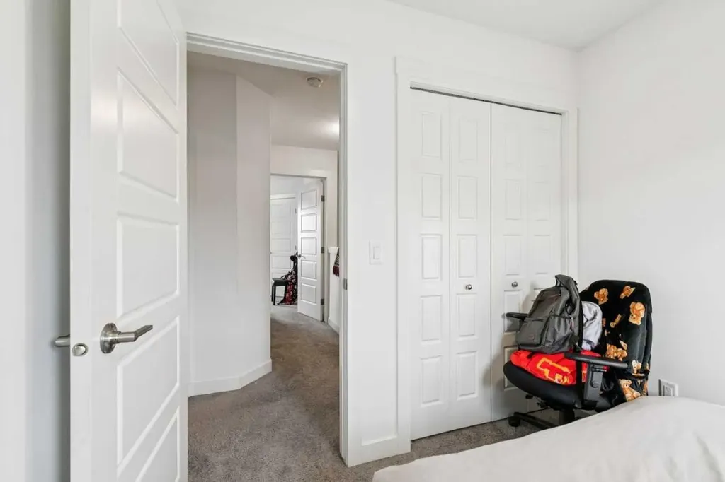 277 Auburn Meadows Drive SE Calgary AB T3M2S1
