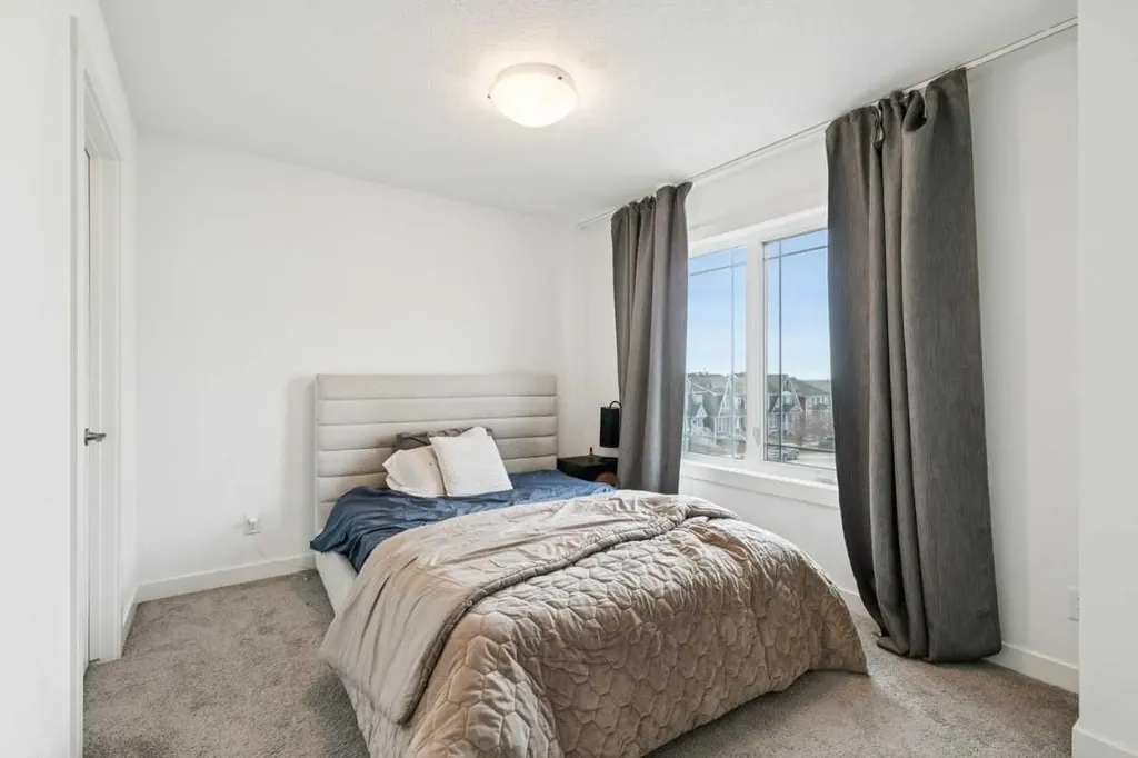277 Auburn Meadows Drive SE Calgary AB T3M2S1