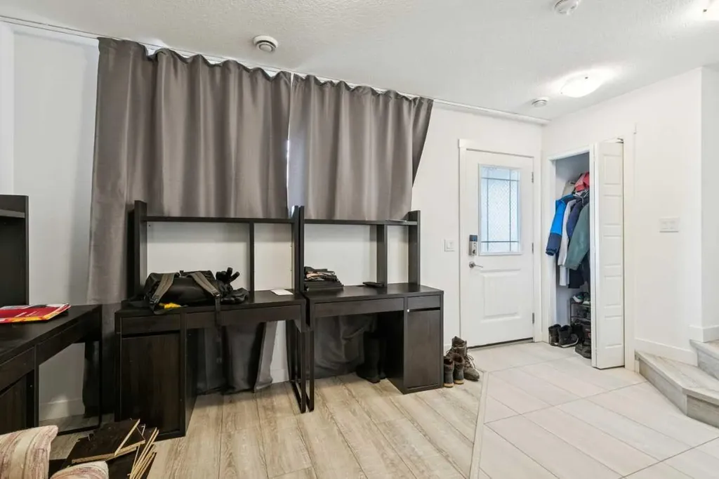 277 Auburn Meadows Drive SE Calgary AB T3M2S1