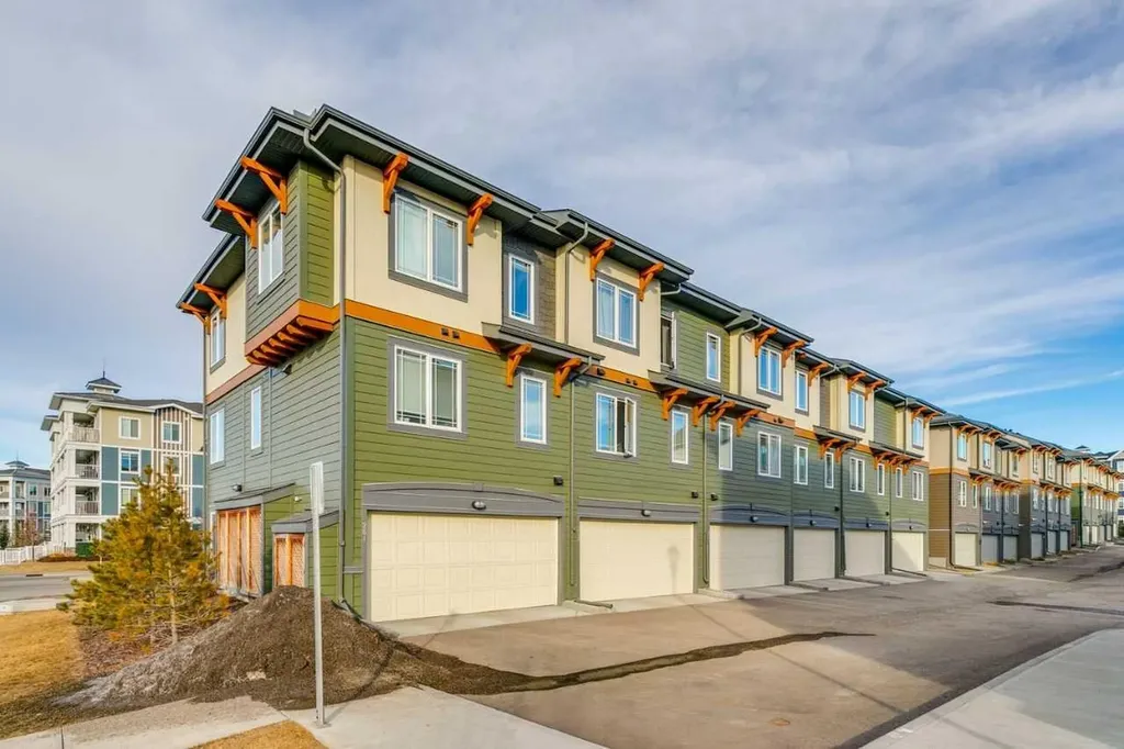 277 Auburn Meadows Drive SE Calgary AB T3M2S1