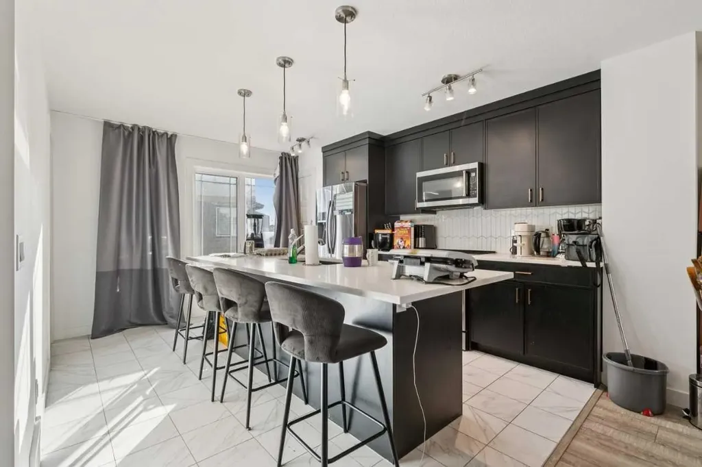 277 Auburn Meadows Drive SE Calgary AB T3M2S1